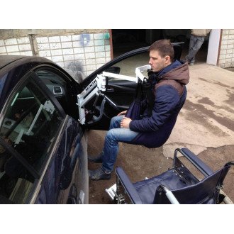 Подъёмник для инвалидов O-Savva Minik в автомобиль в Челябинске