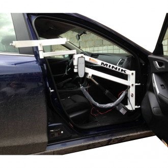 Подъёмник для инвалидов O-Savva Minik в автомобиль в Челябинске