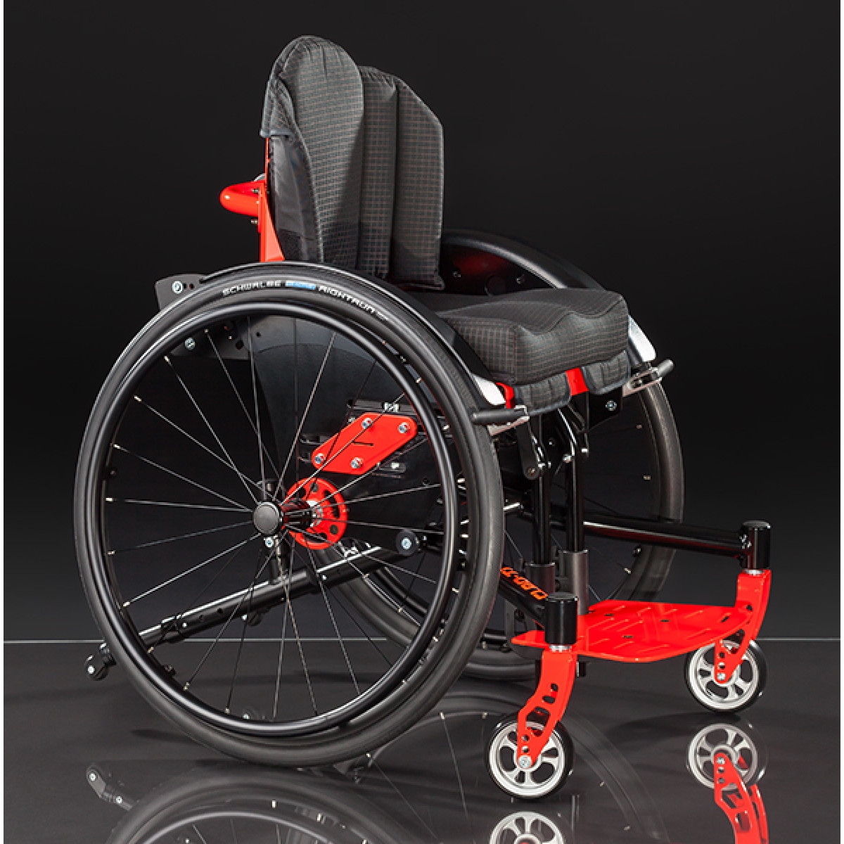 Активная инвалидная коляска купить. Активная коляска Hoggi Cleo. Инвалидная коляска Hoggi Cleo. Активная инвалидная коляска для детей Hoggi Cleo. Hoggi Cleo кресло-коляска активного типа.
